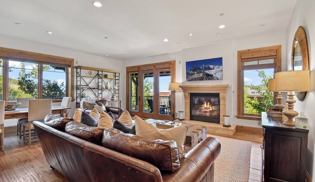 Ski-in Ski-out | Luxury | Chefs Kitchen | Garage