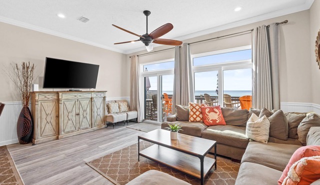 Southern Exposure - Beachfront - Sleeps 12 - Pool, Private Beach! FREE Golf Incl