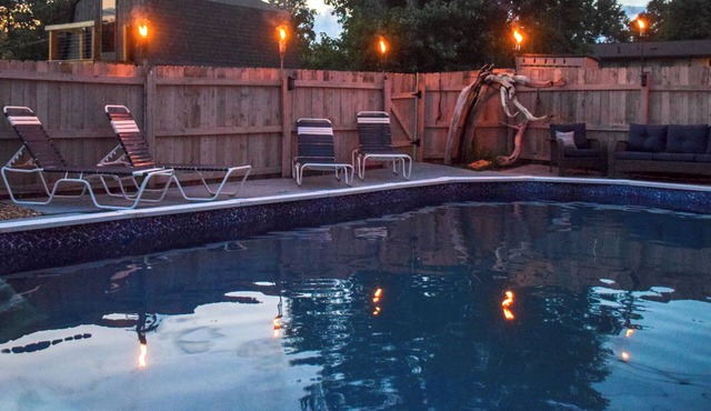 Spacious house in enjoyable Nashville w/Pool & 15 Min to Downtown
