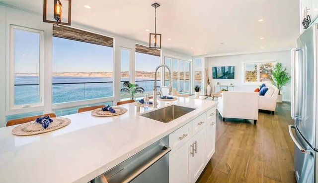 Spectacular La Jolla Cove Compound in San Diego
