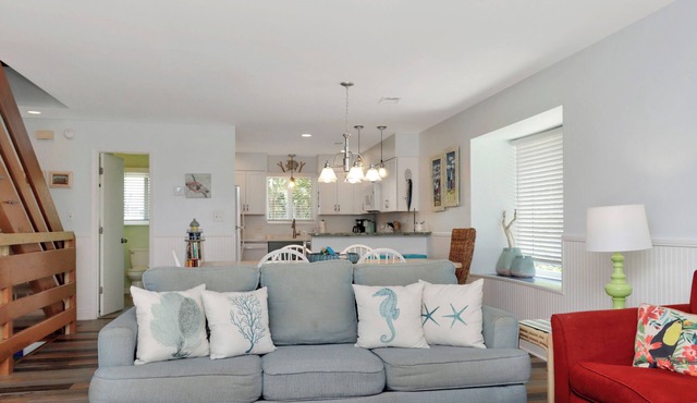 Steps To The Beach, Pools, Tennis, Gulf of Mexico ~ Barrier Dunes 215-32