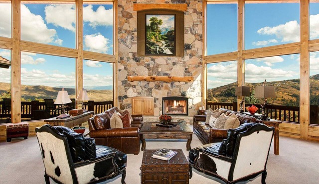 Stunning 6BR Mountainview | Hot Tub