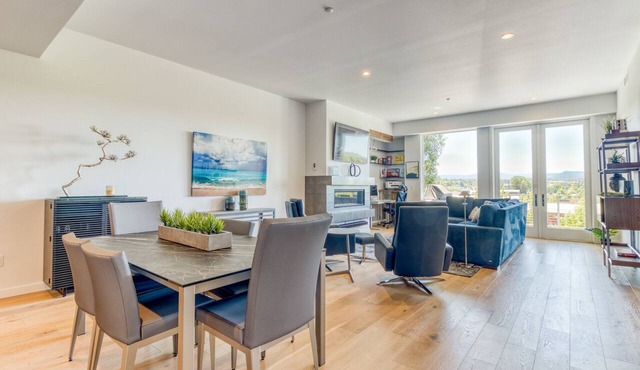 *Summer Specials* Modern and Luxury Meet at The Atrium in Bend