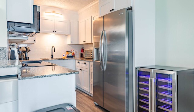 Summit 519 Gulf Front Remodeled 1BR+Bunks Sleeps 5 2 Free Beach Chairs