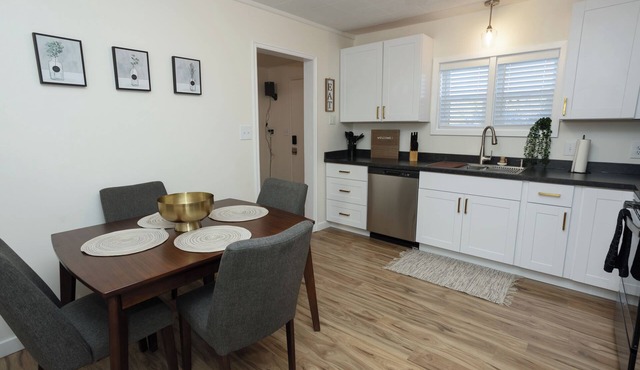 Super clean and Charming 3-bedroom house with WiFi, AC in Richfield in Richfield