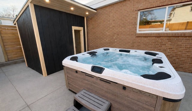 The Perfect Ski Trip House w Hot Tub