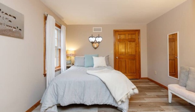 The Quiet Corner House in Pomfret