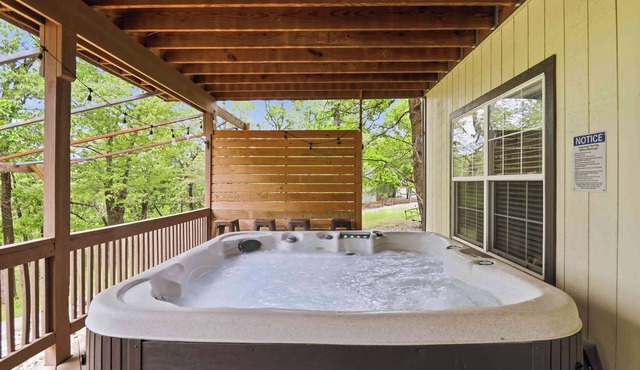 The Ubuntu-Hot Tub-Lake Windsor-2mi to Bike Park