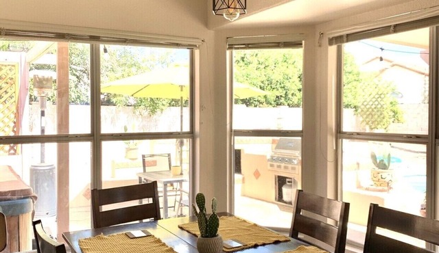 ☀️🌵Tropical Desert Oasis. HEATED Pool & Spa no charge. Private, large yard 🌴🏜 in Glendale