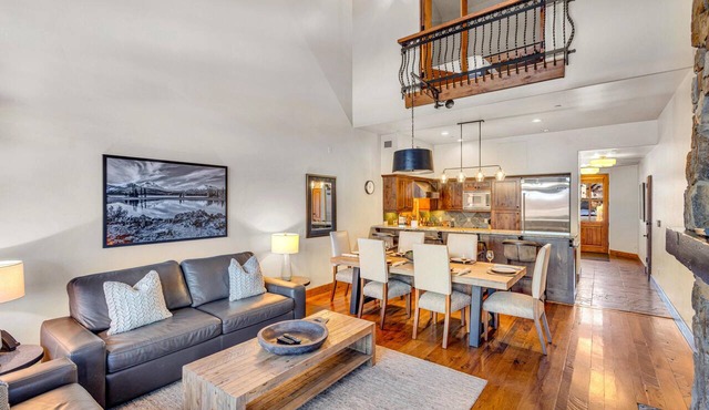 Upscale 3 BR Townhouse @ Juniper Preserve Resort in Bend