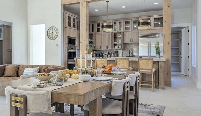 Utah Ski house, Pineview reservoir, IKON, Mt Getaway, sleeps up to 21