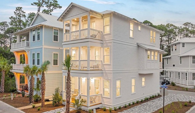 V Porches, immaculate new 5br/4.5ba, btwn Alys & Rsmry + Pool + Priv Bch Access in Watersound