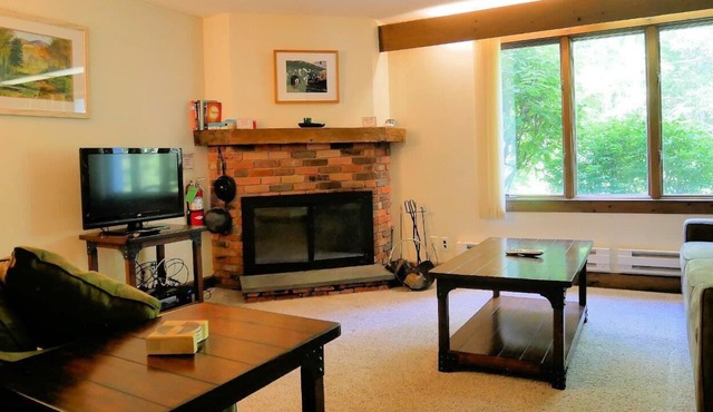 Walkout this trailside, Bromley's Bower House condo in Peru