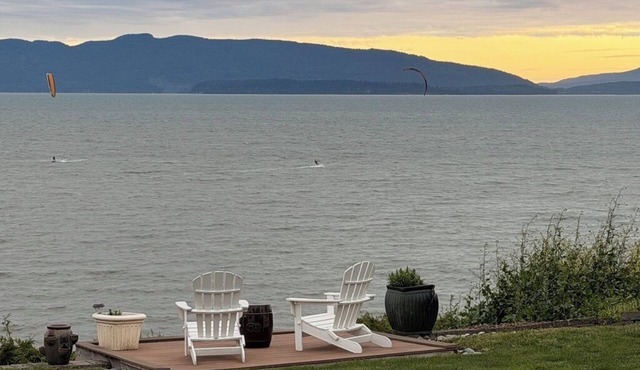 Waterfront, unobstructed view of Bellingham Bay, luxury 3+ bedroom townhouse