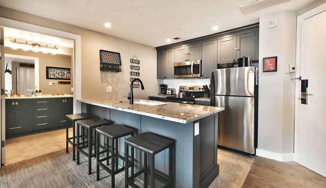 Your own balcony, full kitchen in Canyons Village by RedAwning