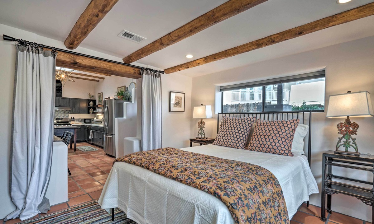 Downtown Santa Fe Cottage | Walk to Santa Fe Plaza & Shops! Adobe Gem w/Patio
