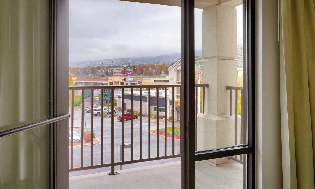 Carterville Hotel | SpringHill Suites by Marriott Provo