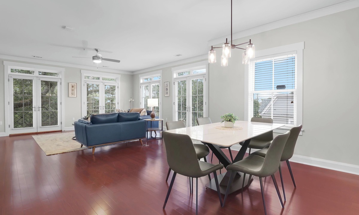 Old West Broad Neighborhood Cottage | 2 Units w/Free Parking Walkable Historic District The Juliette by Avantstay