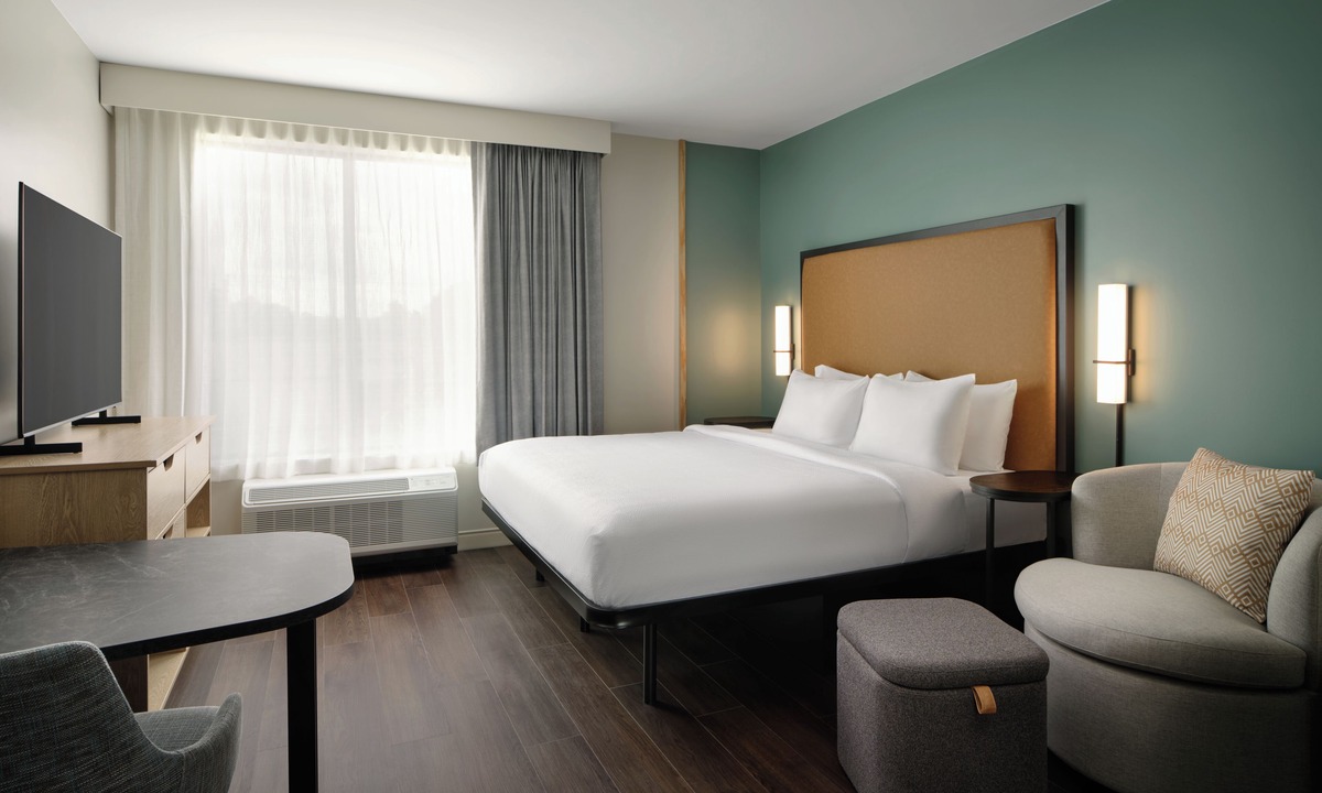 West Valley City Hotel | LivSmart Studios by Hilton Salt Lake City West Valley City