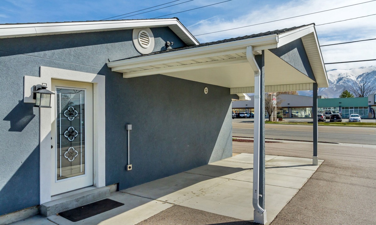 Layton House | Hill Field 2 and 3 by CDH Double Town Homes