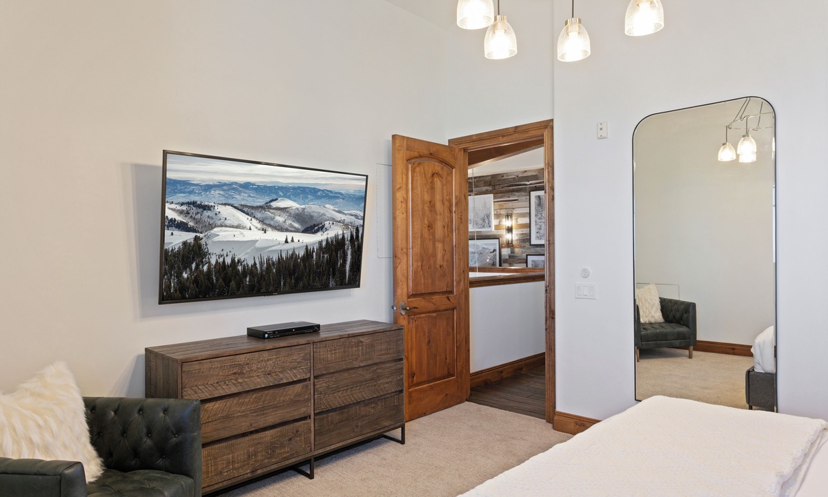 Empire Pass Condo | Grand Lodge - 5 Bedroom Condo Penthouse #505 - Ski-in/ski-out by Deer Valley Resort