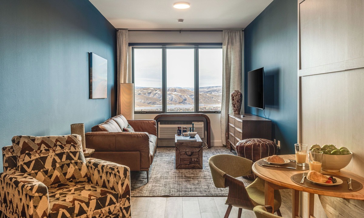 Park City Cottage | Jordanelle Sunrise Modern Condo, Gondola Access, Year-round Outdoor Fun