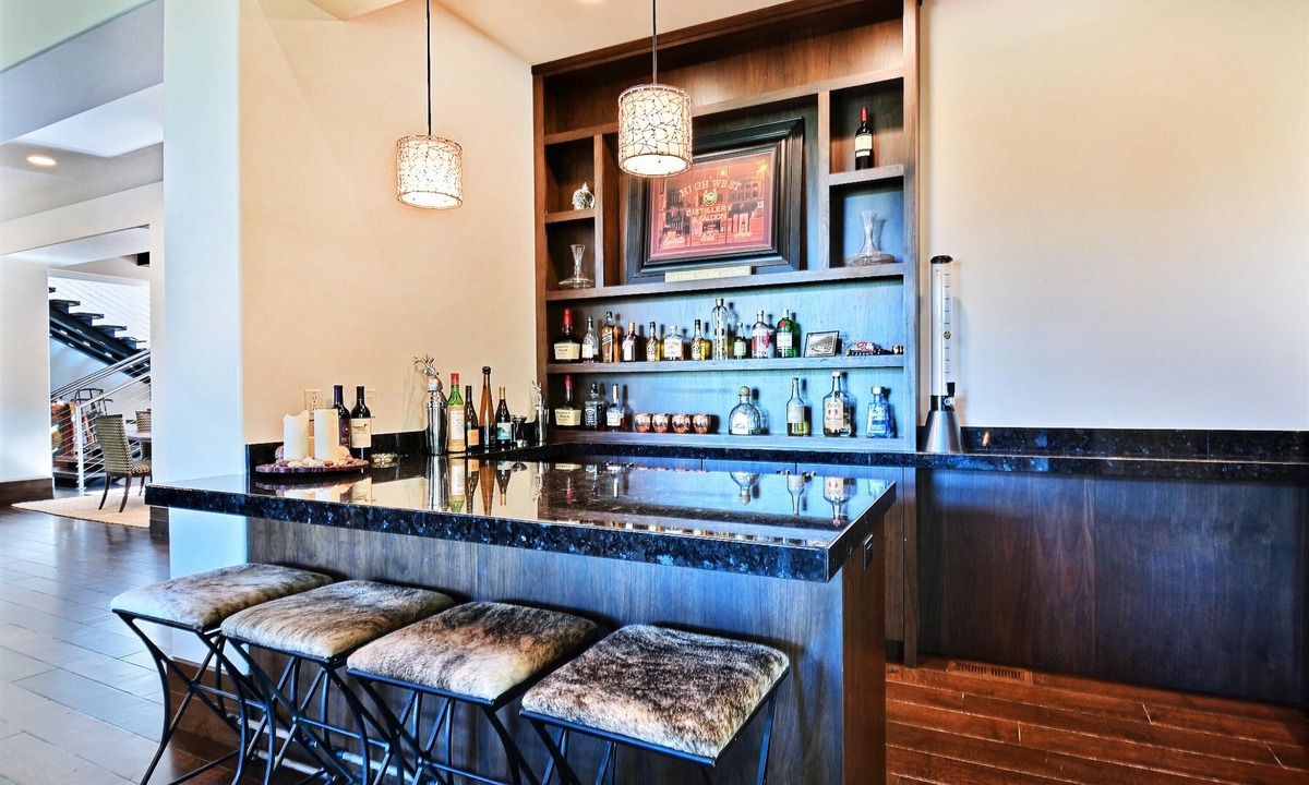 Park City House | Chic Colony Ski-in Ski Out Villa Direct Access to Adventures at Park City Resort Hot Tub Gym