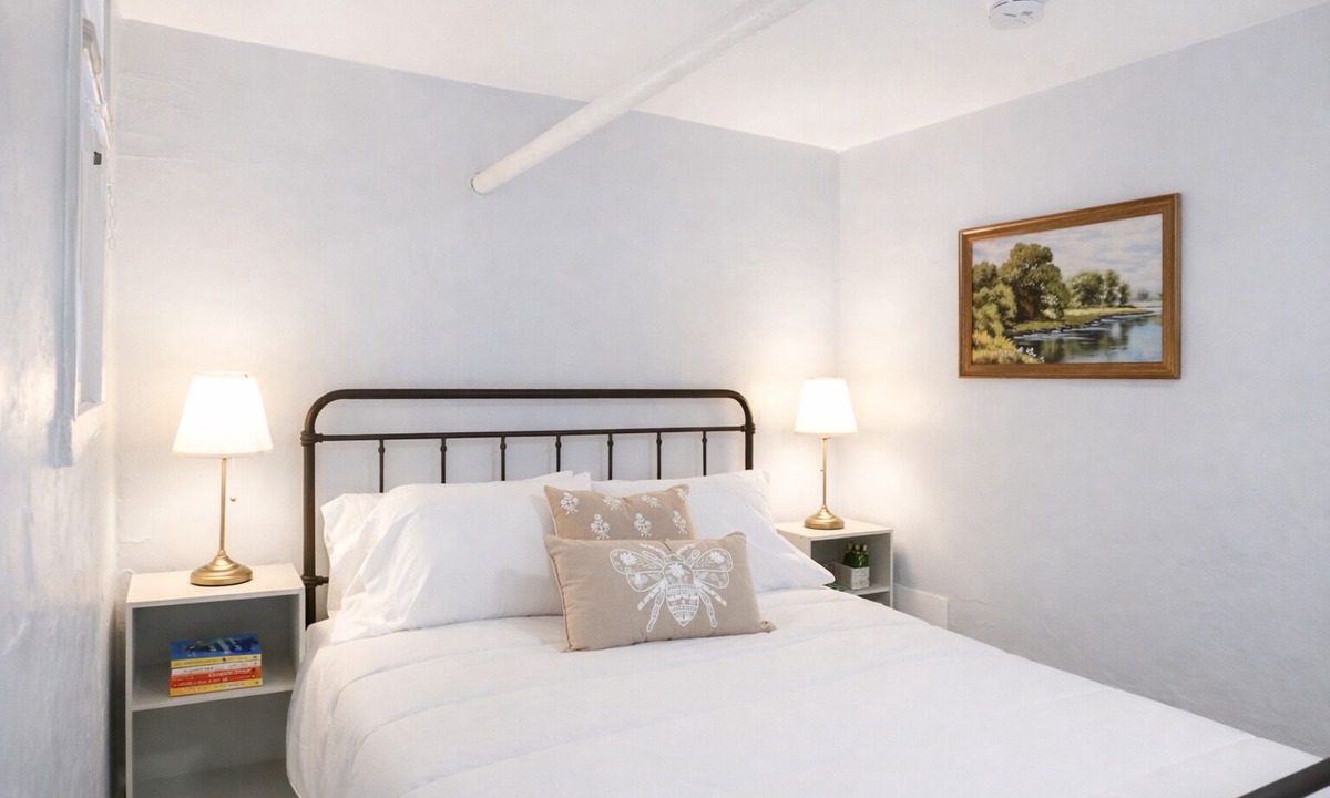 Lower Avenues Apartment | Cozy 1Bdrm Great Location Fast Wi-fi