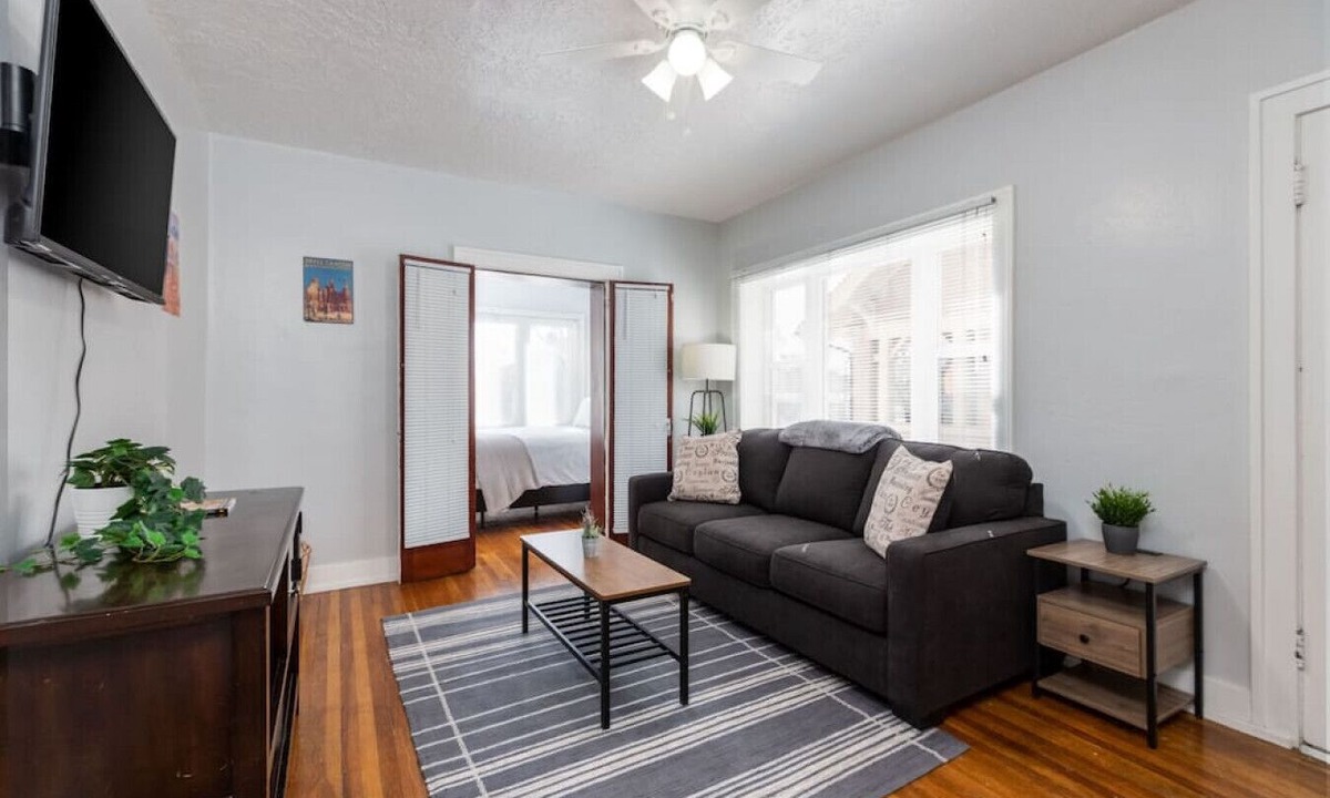 Lower Avenues Apartment | Historic Avenues Downtown Loft