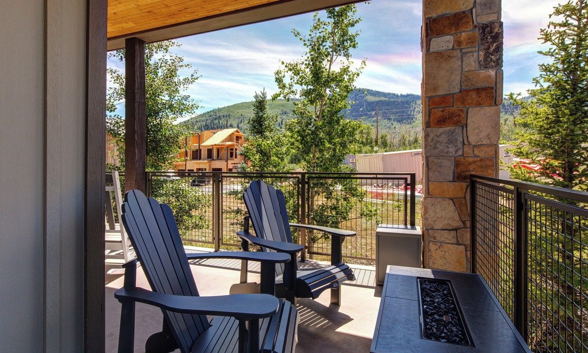 Park City Condo | Interior Design, Luxury Community Amenities, Free Shuttle + Pet-Friendly!