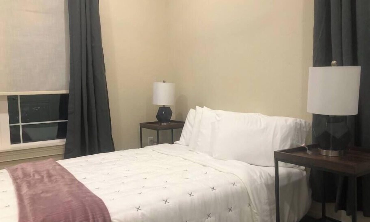 Central Business District Apartment | Incredible Views in Downtown Provo