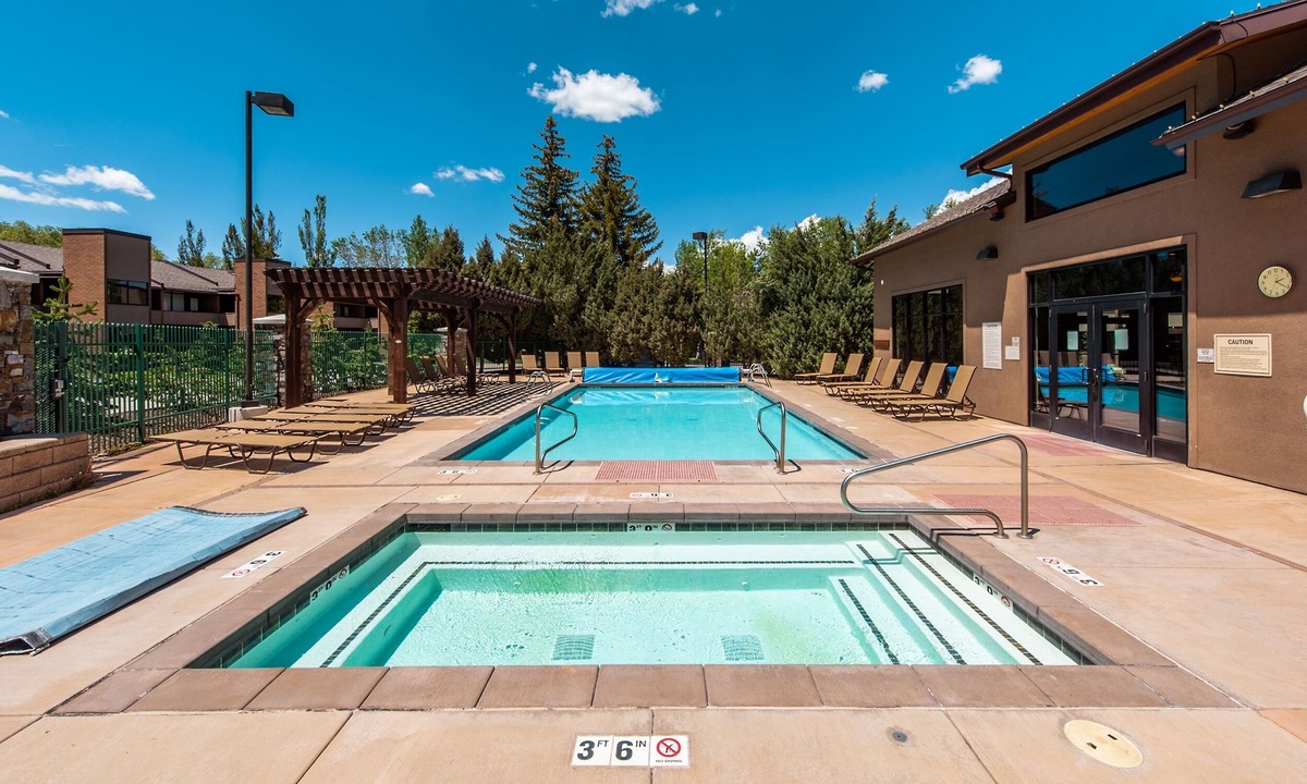 North Park City Condo | Park City 1BR No-Stairs Entry-Gas Fireplace & Grill-Walk to Park City Resort