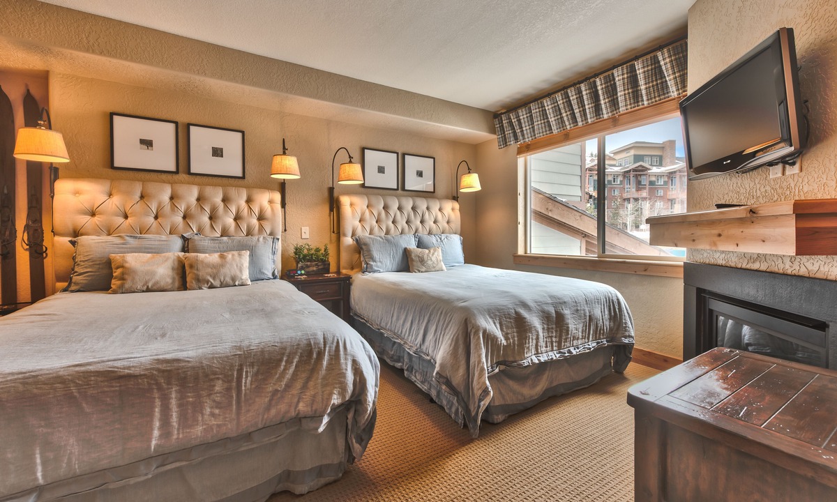 Park City Condo | Great Location & Luxury Amenities with Year-Round Recreation Access! Park City Silverado Lodge