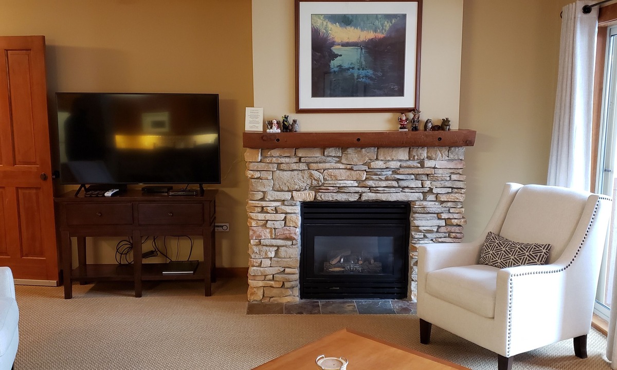 Salt Lake Mountain Resorts Condo | Quiet 2 Bedroom/2 Bath Condo Sleeps 8