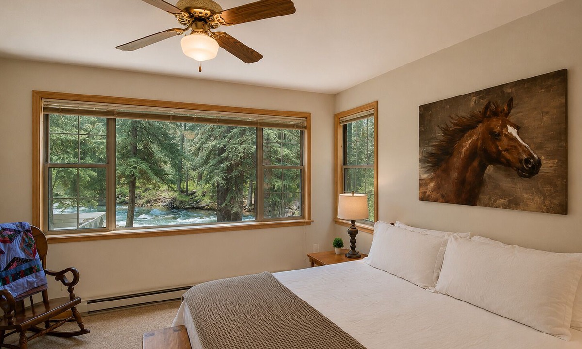 Durango Cabin | Pet Friendly Riverfront Cabin