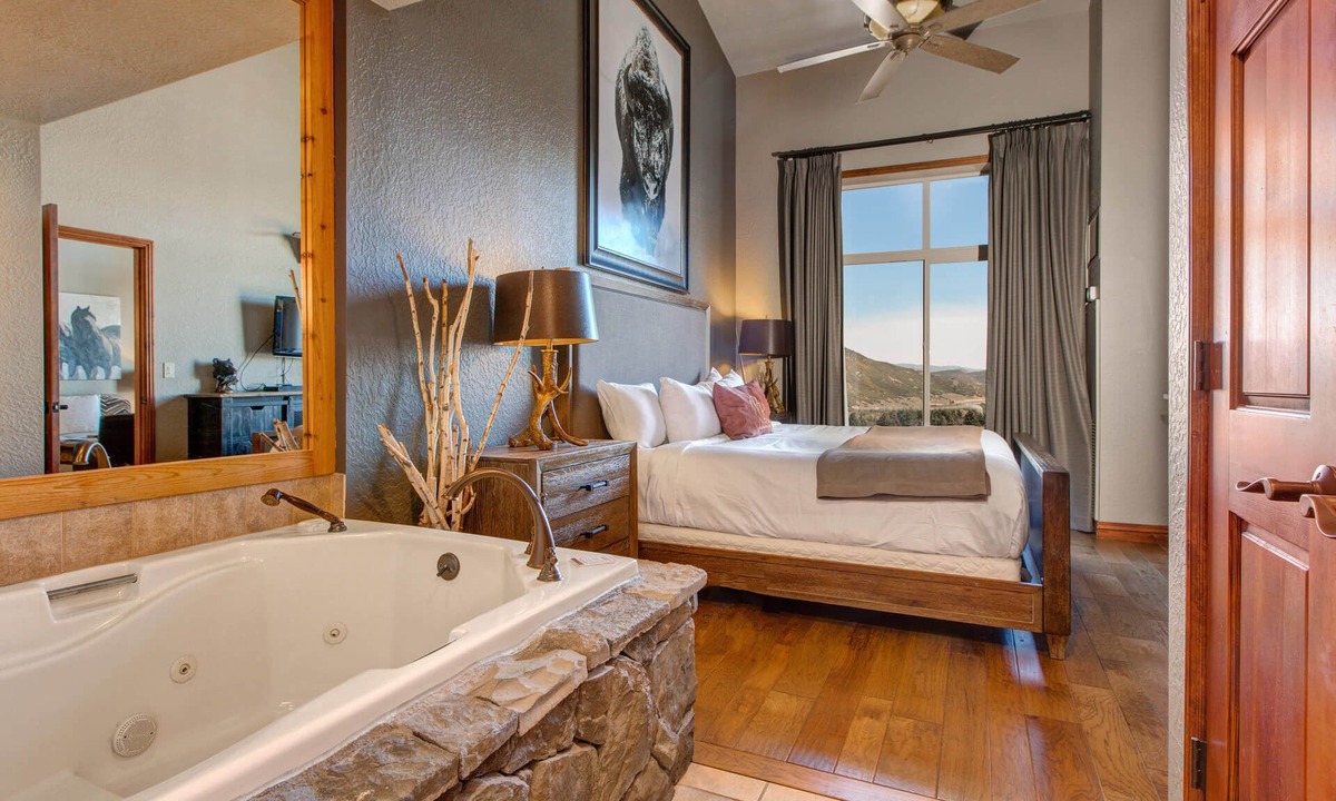 Park City Condo | Moose Mgmt at Westgate 3901AB: Mountain View-Two King Beds-Pool-Dogs Welcome