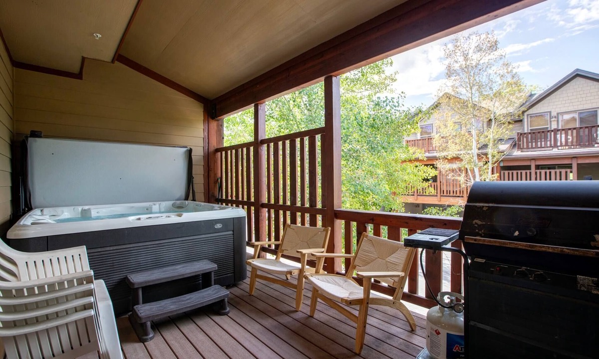 Bear Hollow Village House | Moose Mgmt at Bear Hollow 5545: Pvt Hot Tub, BBQ, Clubhouse, Parking