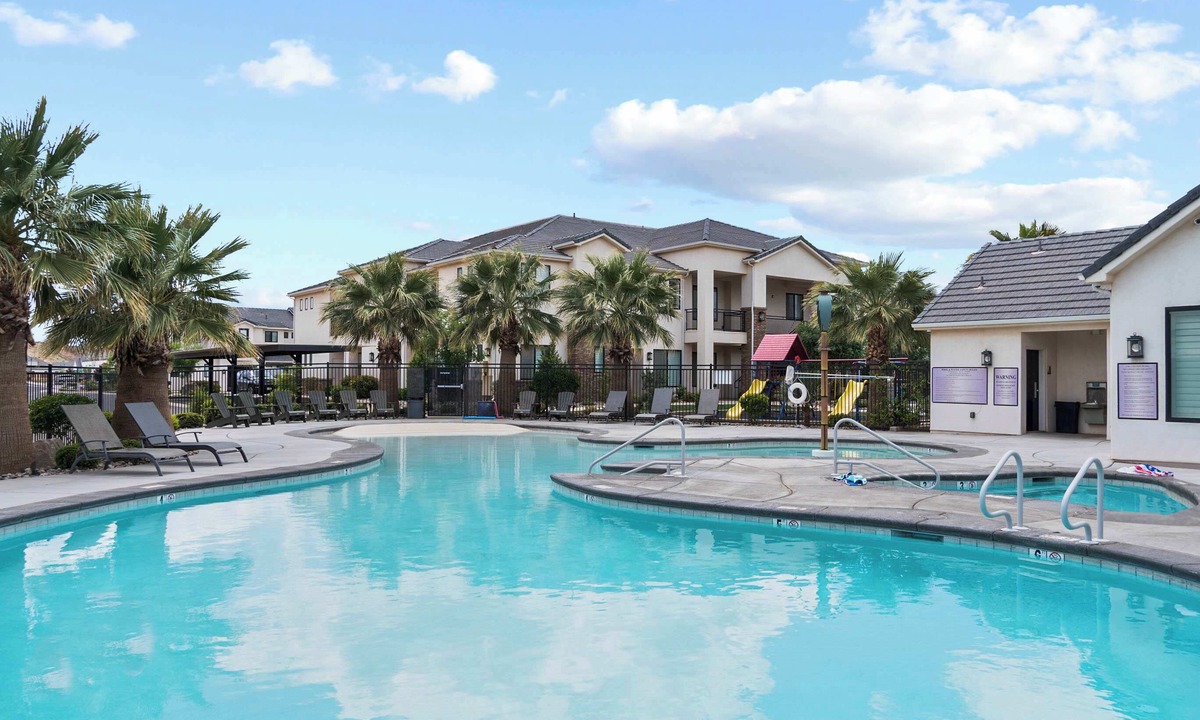 Washington Fields Condo | Live in Fantasy at Disney in the Desert!