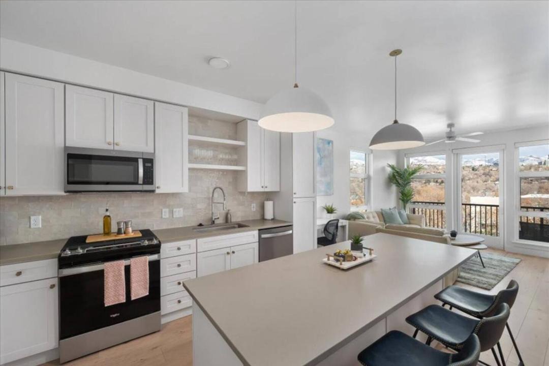Downtown Salt Lake City Apartment | INCREDIBLE Views Capital MTN City Penthouse cnr suite! Best Amenities! ON OUR SHEET