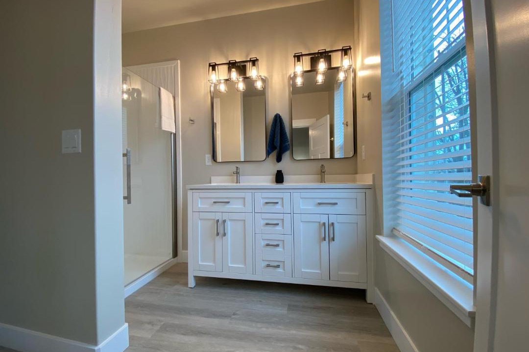Pleasant Grove Apartment | Historic Main Street Hotel