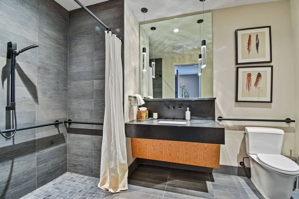 Photo of Bathroom in Empire Pass