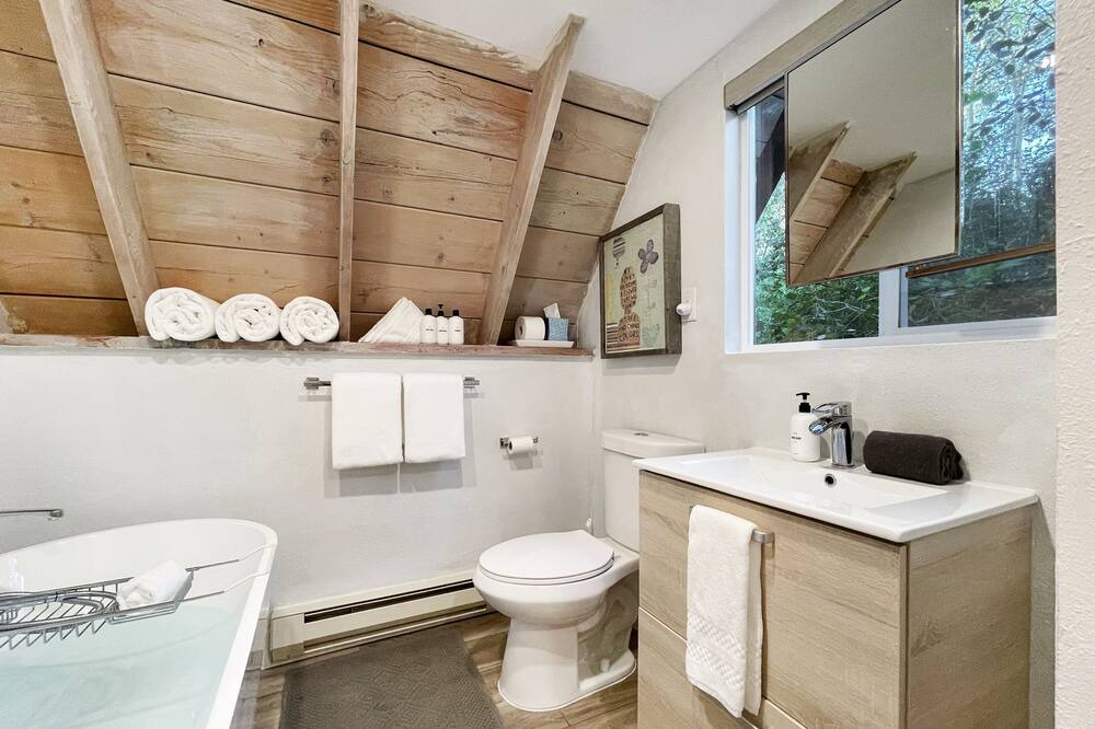 Photo of Bathroom in Silver Summit