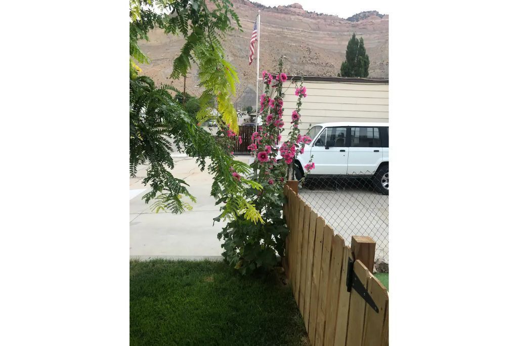 Photo of Outdoor in Helper