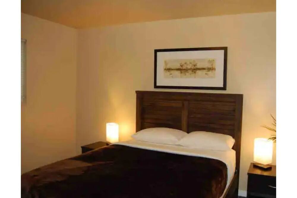 Photo of Bedroom in Millcreek