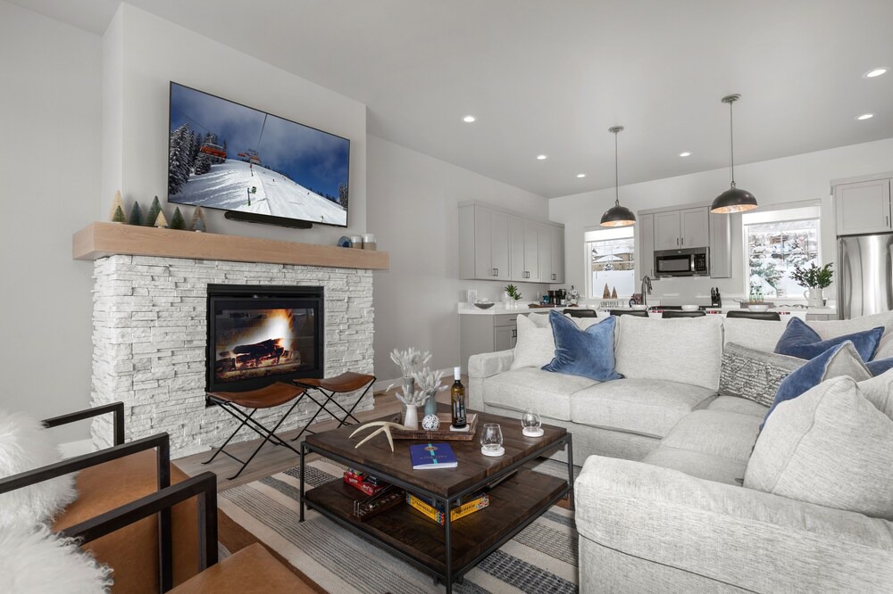 Photo of Livingroom in Deer Mountain