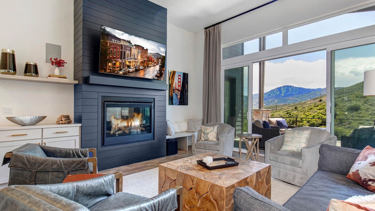 Photo of Livingroom in Deer Mountain