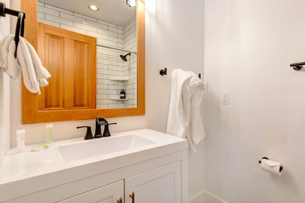 Photo of Bathroom in Park Meadows