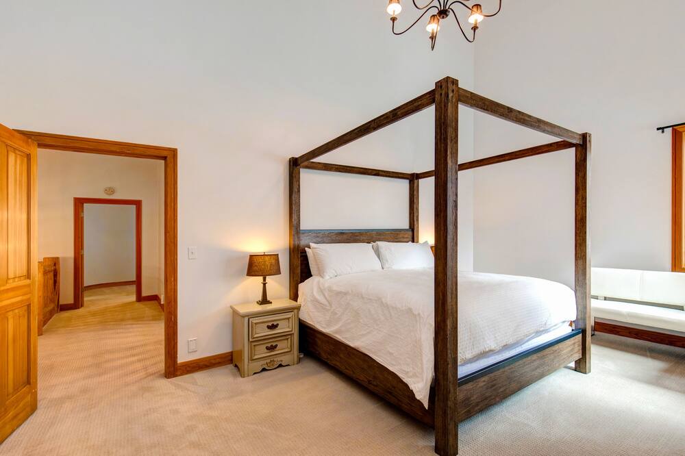 Photo of Bedroom in Park Meadows