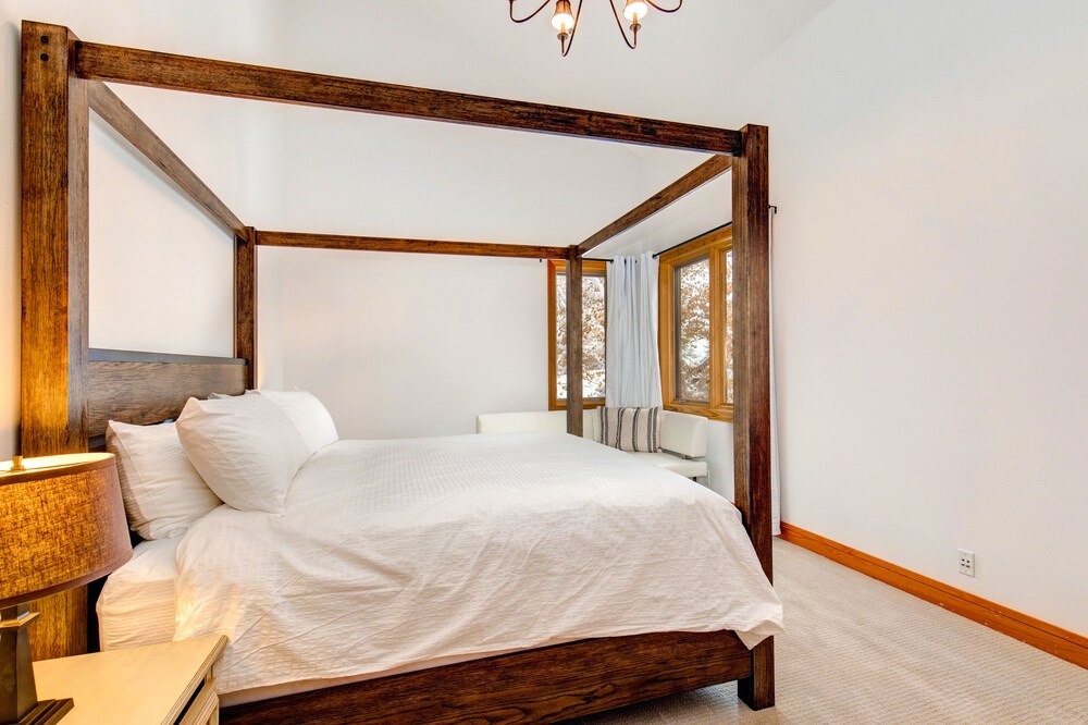 Photo of Bedroom in Park Meadows
