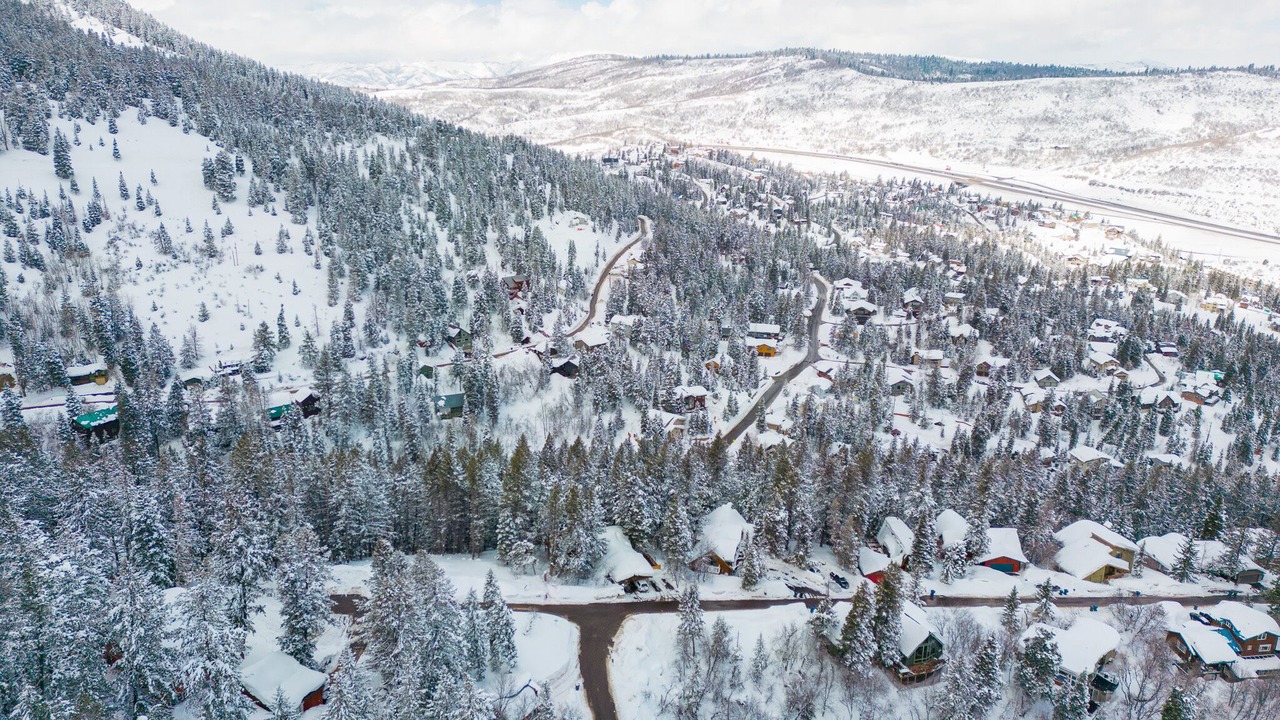 Photo of Outdoor in Summit Park